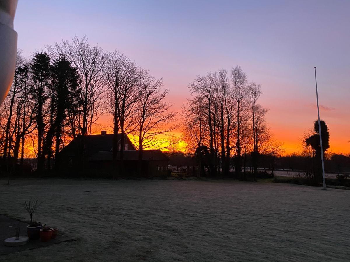 Nyopfort Luksusvaerelse I Naturskonne Og Rolige Omgivelser Branderup Exterior foto